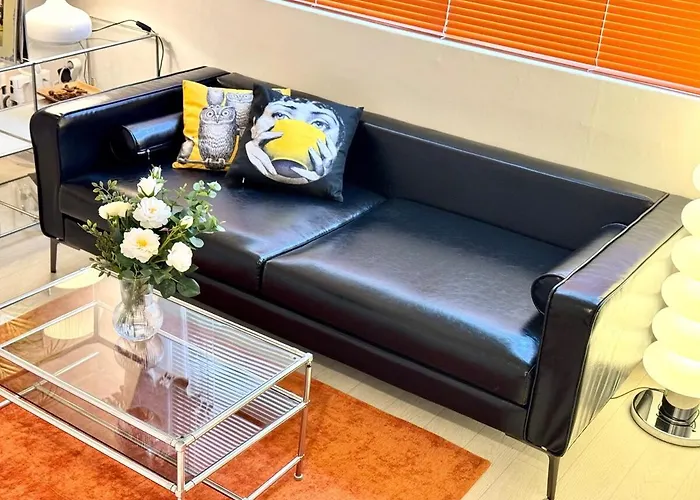 Appartamento 1 Min To Subway , 3 Queen Beds , Up To 6 Guests , Center